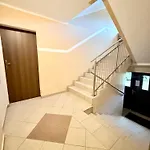 Al-dom Izi Апартаменты *