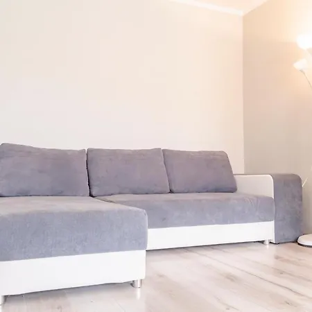 Al-dom Izi Apartamento *