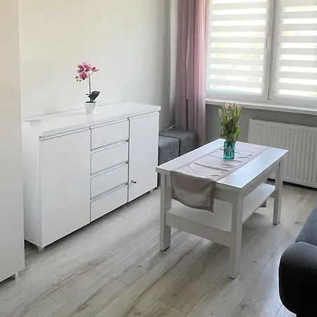 Al-dom Izi Apartamento Kołobrzeg
