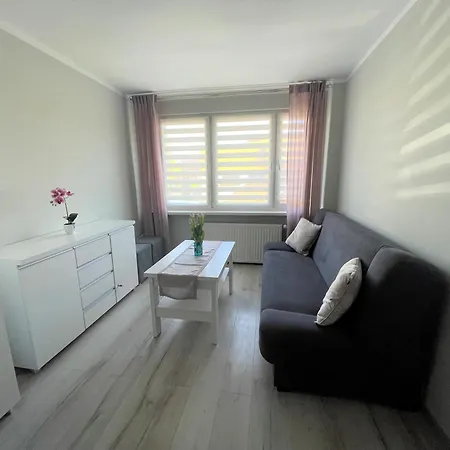 Al-dom Izi Apartamento *