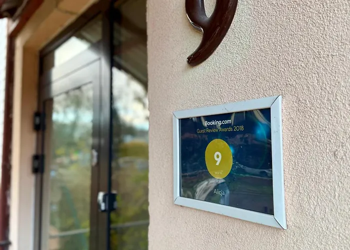 Al-dom Izi كولوبرزيغ